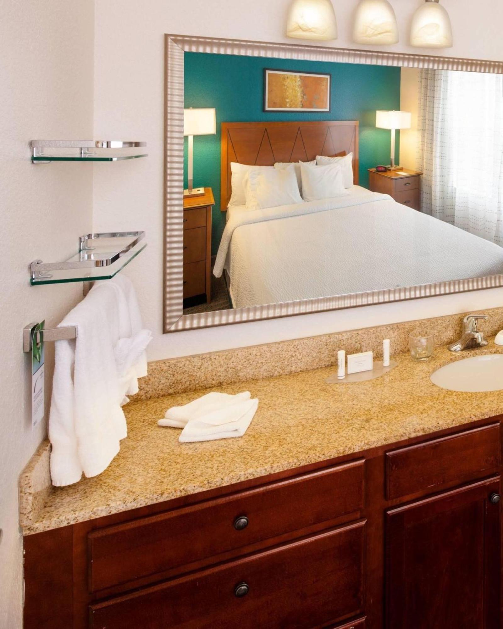 Residence Inn By Marriott Wichita East At Plazzio Luaran gambar